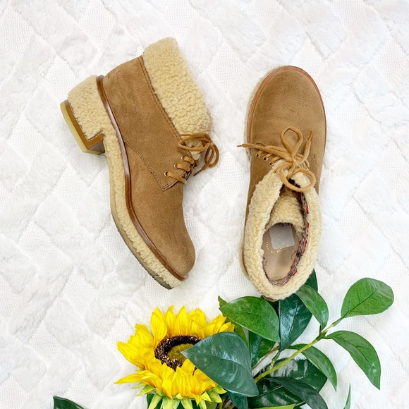 CHANEL Shoes - CHANEL shearling winter boots